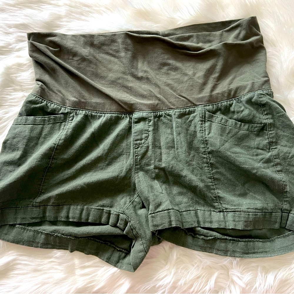 Maternity Shorts Large